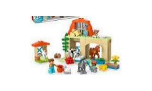 Constructor LEGO DUPLO Town Caring for animals on the farm