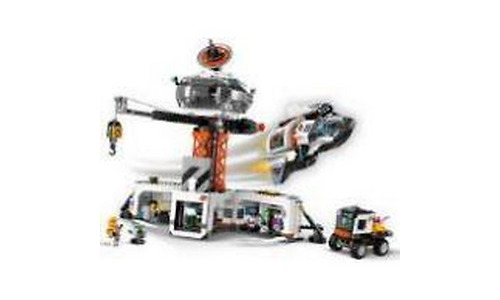 Constructor LEGO City Space base and launch pad for a rocket