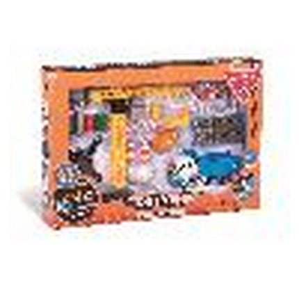 DRIVEN CONSTRUCTION CRANE PLAY SET